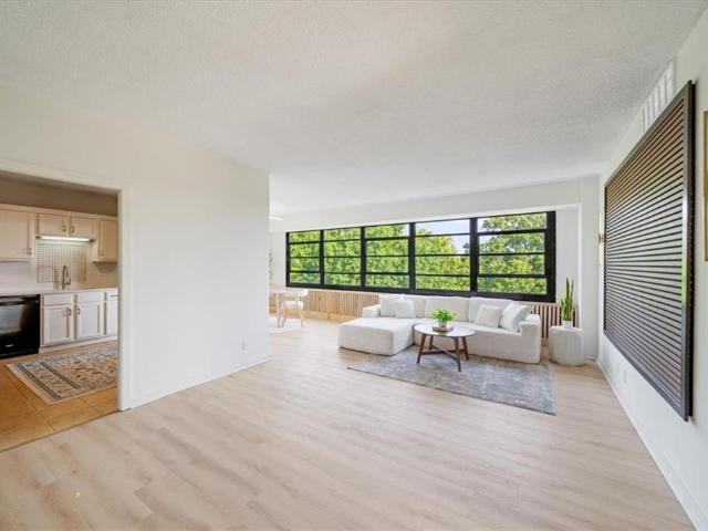 333 W Meyer Boulevard # 512