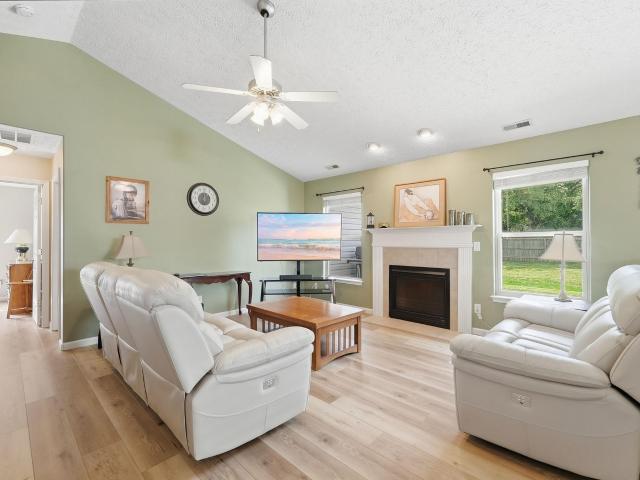 3342 Bunting Lane