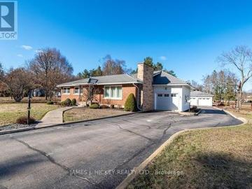 33430 Hwy 17 Highway W, Deep River, ON, K0J 1P0 house for sale | Listing ID X13045 | Royal LePage