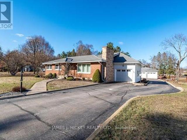 33430 Hwy 17 Highway W, Deep River, ON, K0J 1P0 house for sale | Listing ID X13045 | Royal LePage