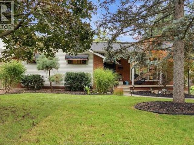 3343 St Patrick'S Avenue, Windsor, ON, N9E 3H2 house for sale | Listing ID 26023 | Royal LePage