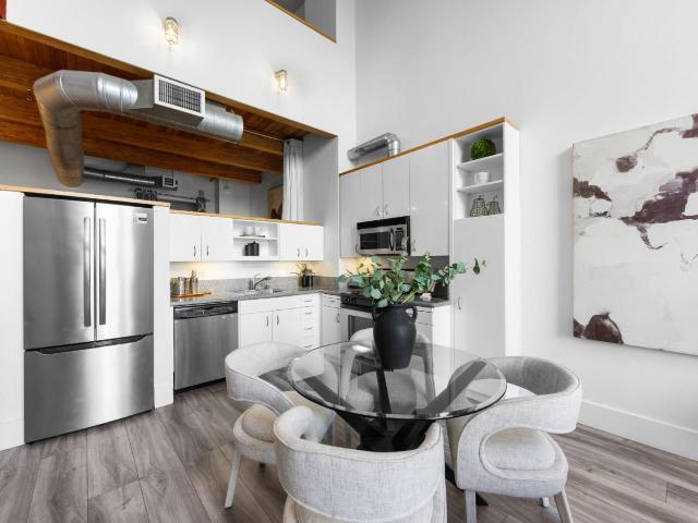 334 Santana Row 304