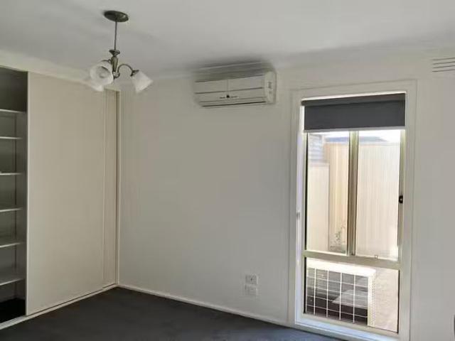3/34 Sharps Road, Tullamarine, VIC 3043
