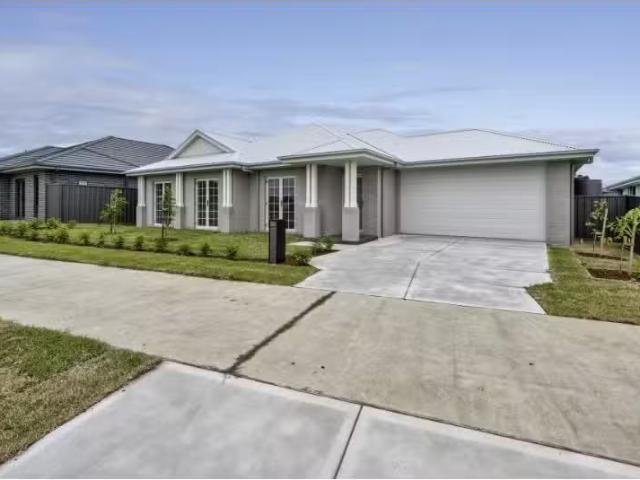 334 Robert Road, Lochinvar House for rent Listed by Karen Mcm.