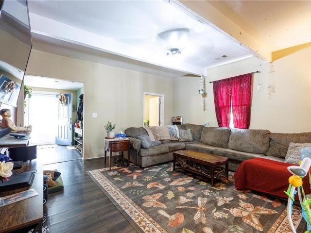 334 W Cedar Street