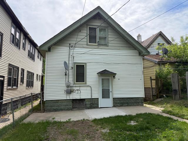 3357 N 20th St