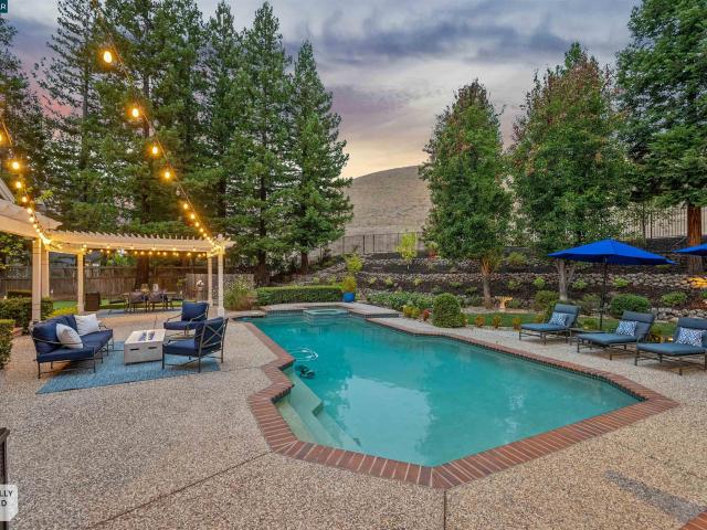 3357 Deer Hollow Dr