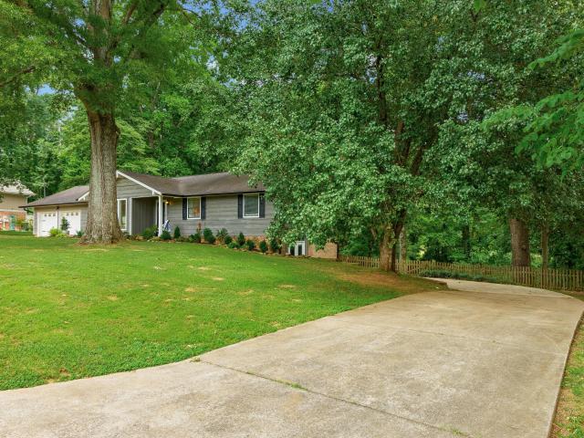 3350 Oak Burr Drive
