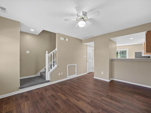 3350 S Oaklawn Circle