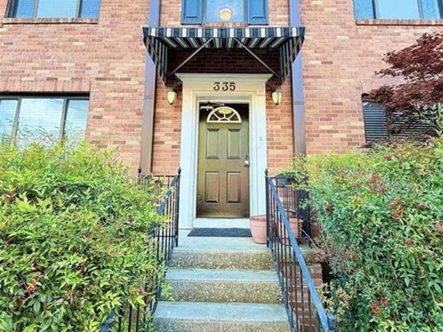 335 3rd Street NE 4