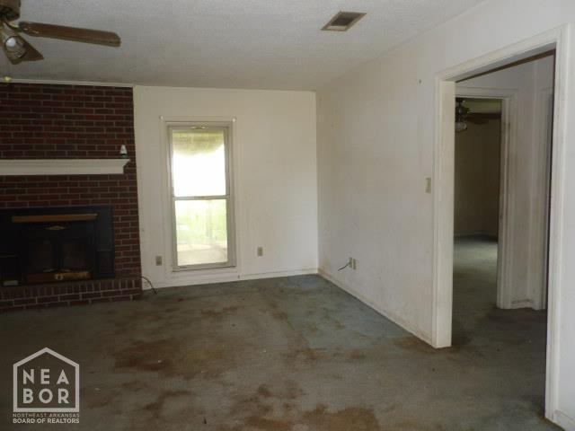 335 Cottonwood Lane