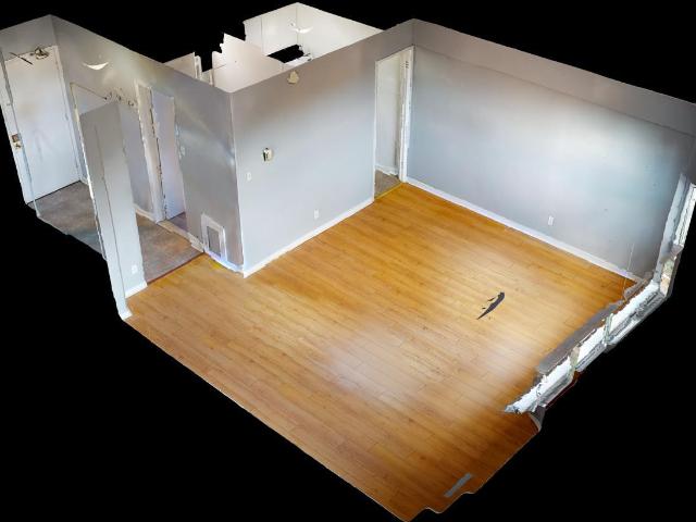 335 Cooper St. Bachelor Apartment for Rent