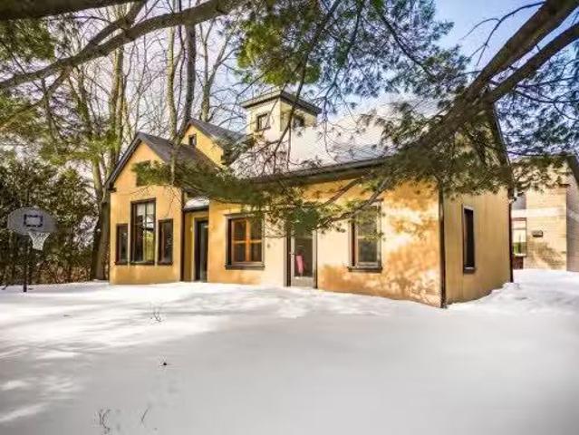 335 Ch. De La Rabastalière E. Saint Bruno De Montarville, QC.