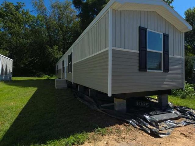 335 Bahama Circle