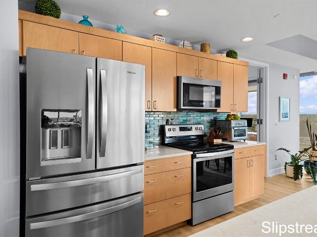 335 Bridge Street # 2200