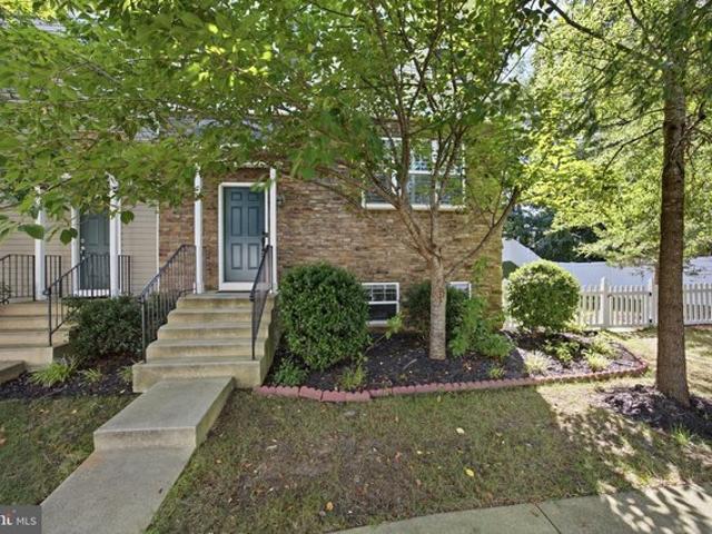 335 English Oak Ln, Prince Frederick, MD 20678
