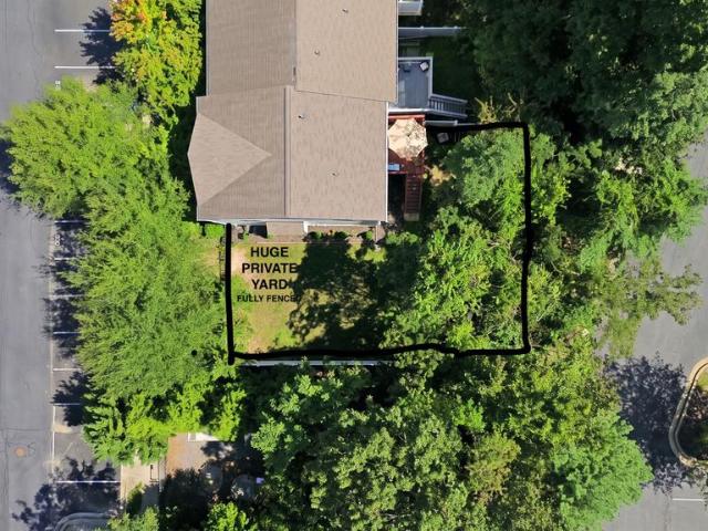 335 English Oak Lane