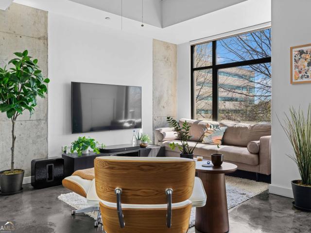335 West Ponce De Leon Avenue 404