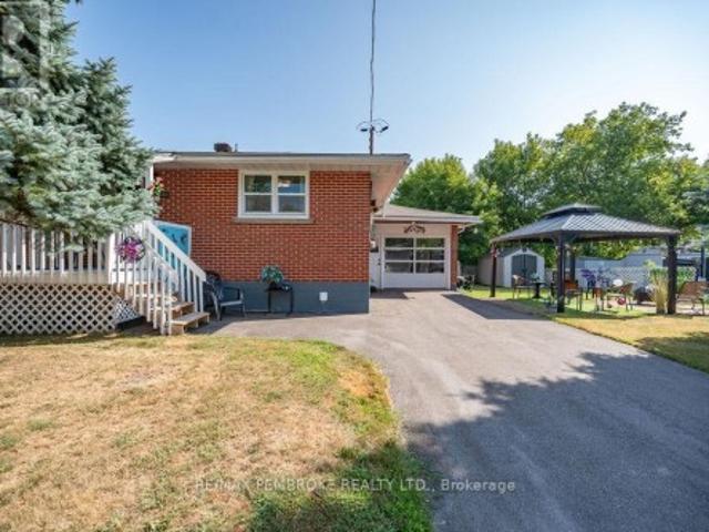 335 Willard Street, Pembroke, ON, K8A 3T8 house for sale | Listing ID X13730 | Royal LePage