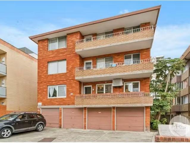 3/35 The Avenue, HURSTVILLE Apartment for rent Listed by For.