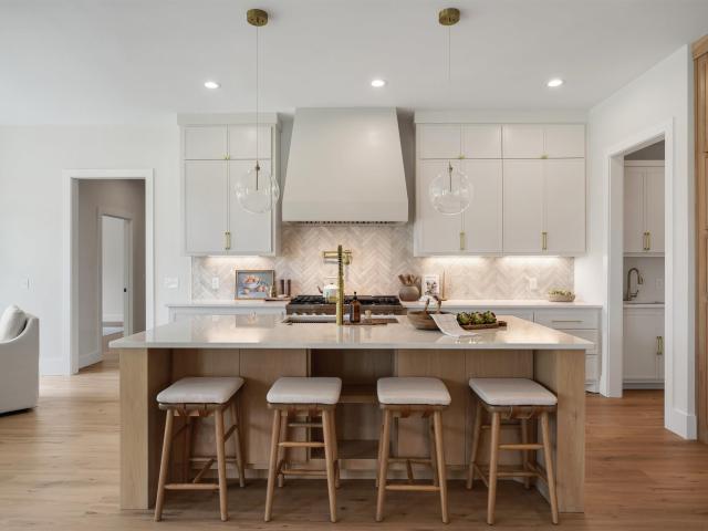 3364 Fairview Road