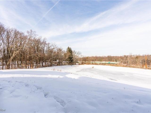 3367 Ponderosa Trl, Uniontown, OH