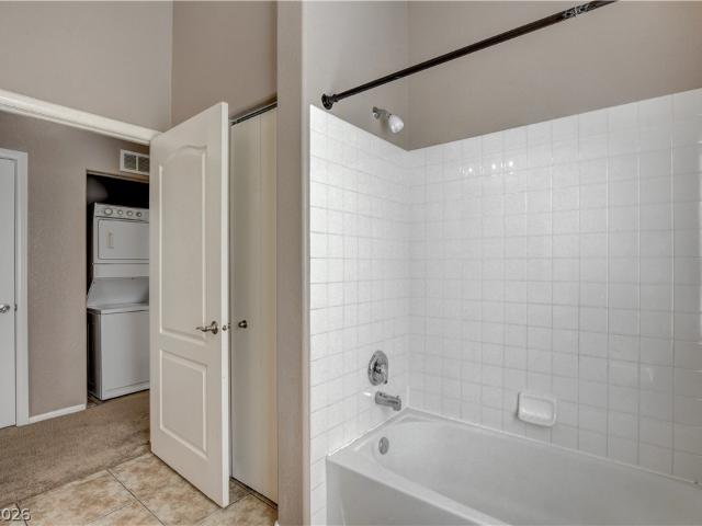 3361 Indian Shadow Street 202