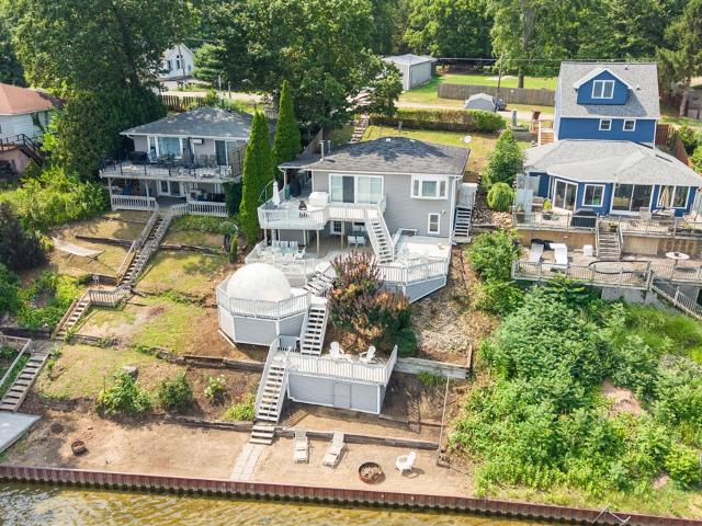 3361 W Shore Drive