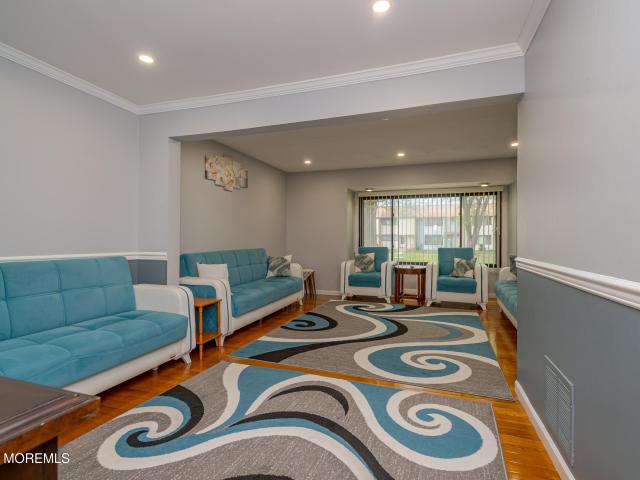 336 Bolton Road