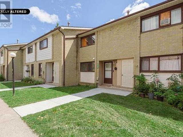336 Fleetwood Crescent, Brampton, ON, L6T 2E7 townhouse for sale | Listing ID W13691 | Royal LePage