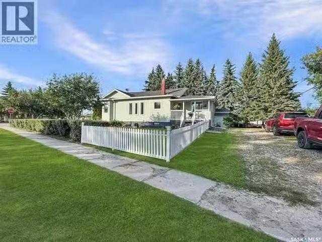 336 Main Street, Debden, SK, S0J 0S0 house for sale Listing.