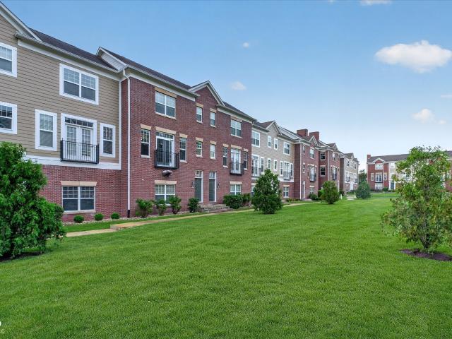 336 Neuman Way # 9E