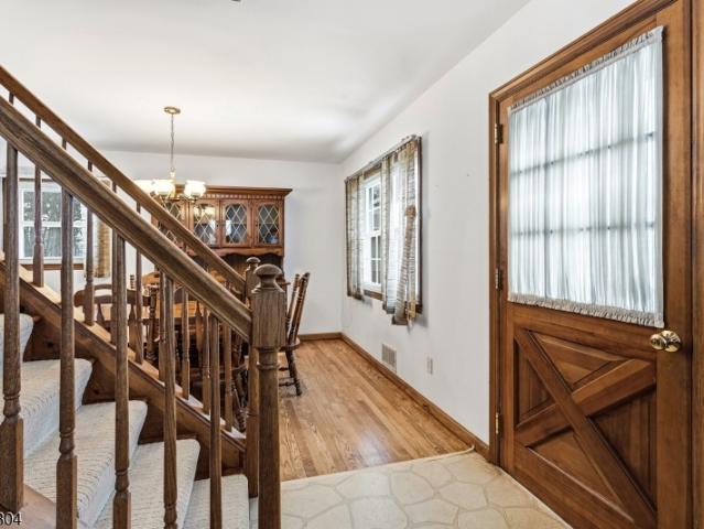 336 W Crescent Pkwy