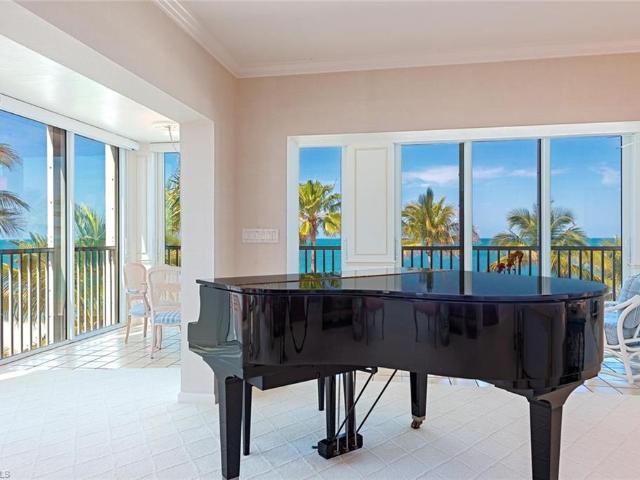 3377 Gulf Shore Blvd N, Unit 4D, Naples, FL 34103 | MLS #226014