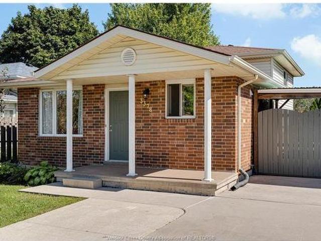 3378 Candlewood Crescent, Windsor, ON, N8W 5M5 house for sale | Listing ID 26025 | Royal LePage