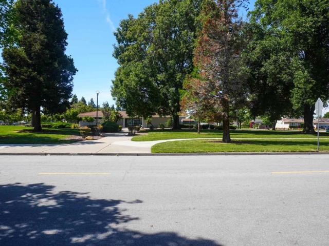 3370 Alder Ave