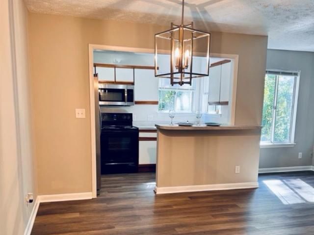 3371 Galleria Drive 11