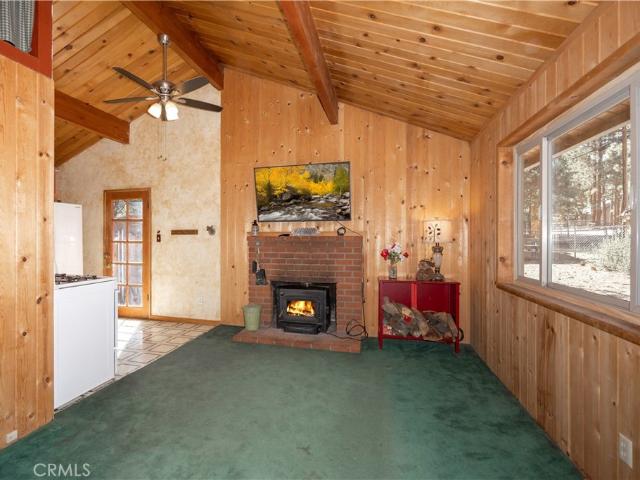 337 Holmes Lane