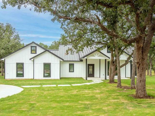 337 Smitty Ln