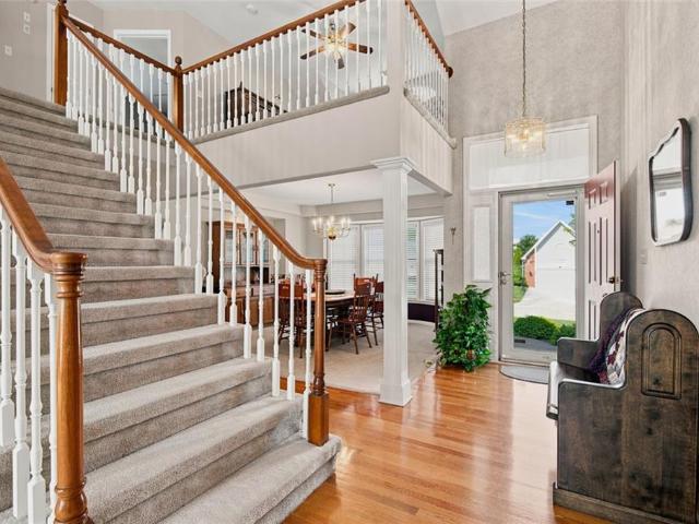 337 SE Canterbury Lane