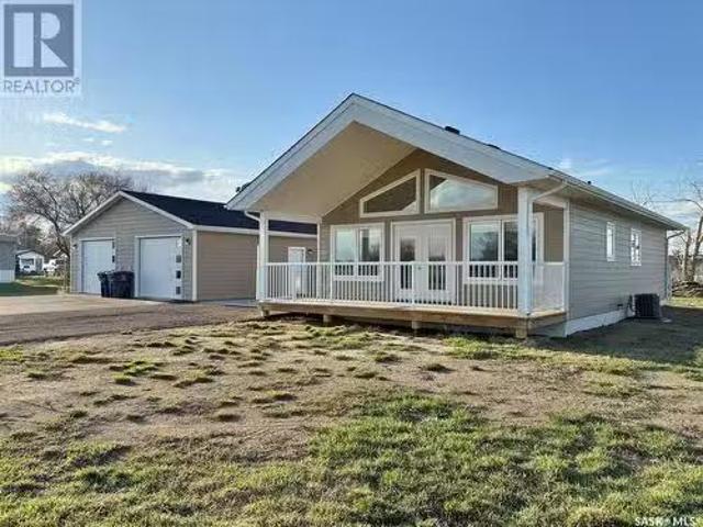 337 Railway Avenue, Broderick, SK, S0H 0L0 house for sale L.