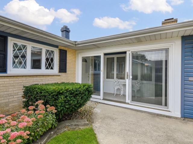 337 W Edson Place