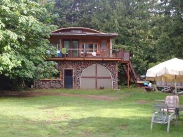 3380 Gunpowder Trail, Hornby Island, BC, V0R 1Z0 house for sale | Listing ID 1033 | Royal LePage