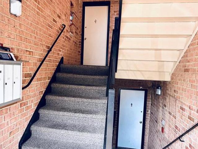 3382 Hewitt Avenue # 202