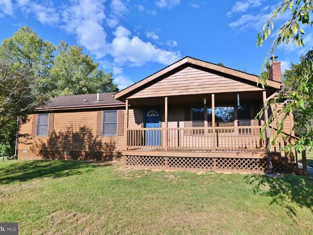 338 Calamus Lane