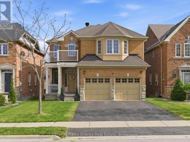 338 Dowson Loop, Newmarket Woodland Hill, ON, L3X 3G3 house for sale | Listing ID N13752 | Royal LePage