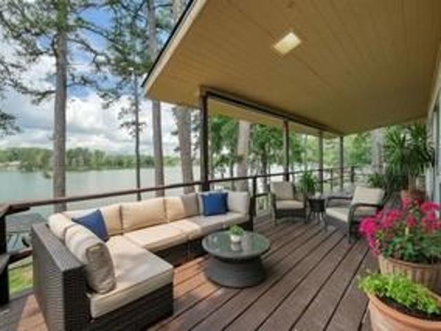 338 Hideaway Lane Central