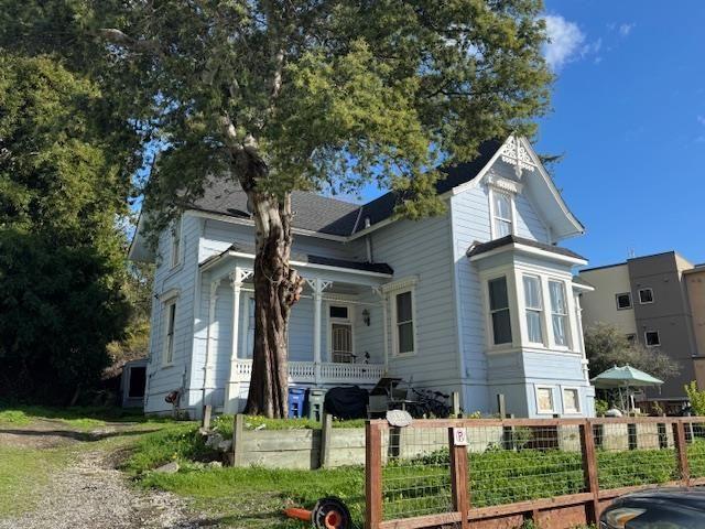 338 Ocean St, Santa Cruz, US, CA