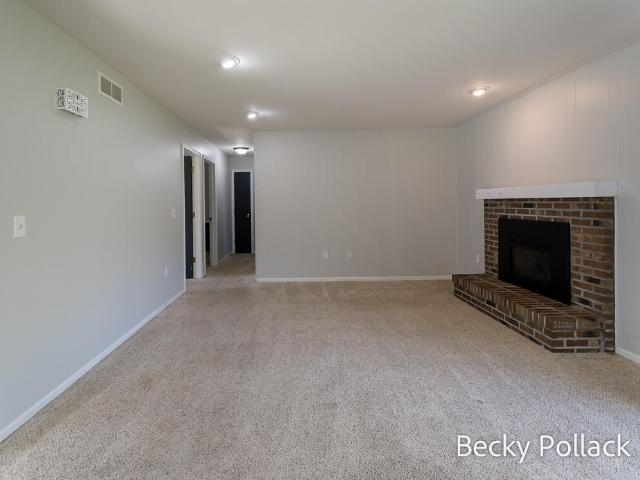 338 N 145th Avenue