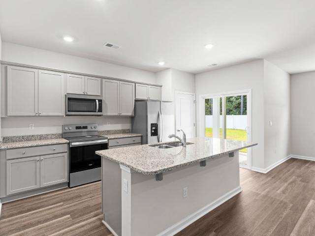 338 Ridley St